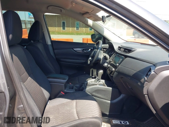 2018 Nissan Rogue SV with VIN 5N1AT2MT2JC826940, listed as a IAAI auction lot 41980458 with 60,896 mi miles. Bid and sale history available at carsss.com. Image 5.