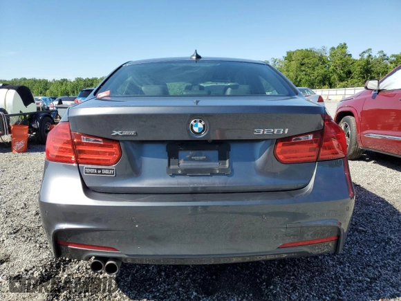 2015 BMW 3 Series 328i xDrive z VIN WBA3B3C59FJ985561, wystawiony jako Copart lot #55222995 z przebiegiem 116 610 mil mil oraz Szkoda całkowita • Salvage title. Historia ofert i sprzedaży dostępna na DreamBid. Obrazek 6.