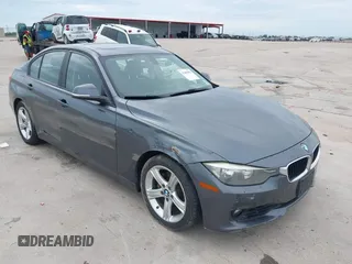 2014 BMW 3 Series 328i z VIN WBA3C1C55EK109175, wystawiony jako IAAI lot #42463051 z przebiegiem 153 244 mil mil oraz . Historia ofert i sprzedaży dostępna na DreamBid. Obrazek 1.