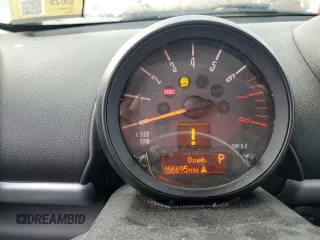 2016 MINI Countryman S z VIN WMWZC5C52GWP49650, wystawiony jako Copart lot #49153185 z przebiegiem 166 695 mil mil oraz Szkody całkowita. Historia ofert i sprzedaży dostępna na DreamBid. Obrazek 9.
