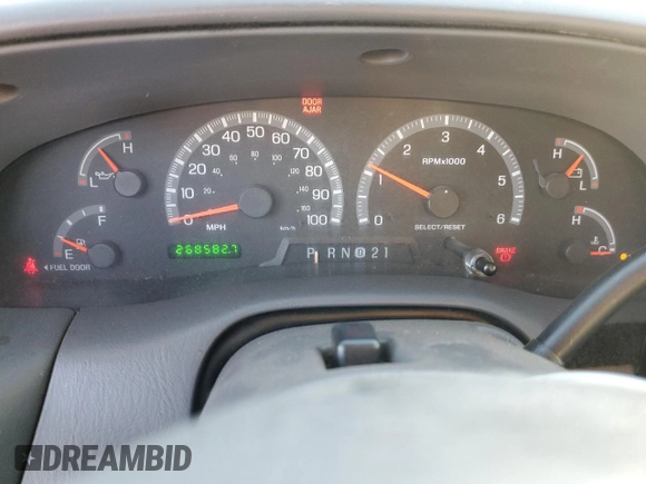 2001 Ford F-150 XL with VIN 2FTRX07L51CA91232, listed as a Copart auction lot 88556635 with 268,582 mi miles and Salvage Title. Bid and sale history available at carsss.com. Image 9.