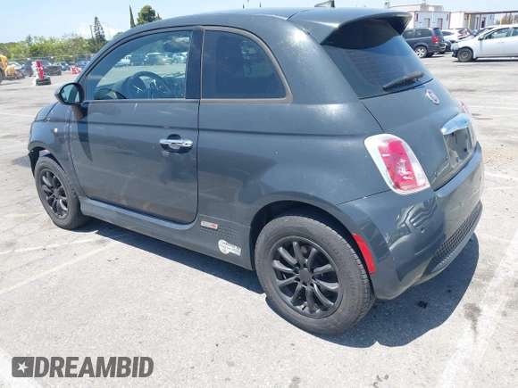 2016 FIAT 500e z VIN 3C3CFFGE7GT245962, wystawiony jako IAAI lot #42211026 z przebiegiem 55 620 mil mil oraz . Historia ofert i sprzedaży dostępna na DreamBid. Obrazek 3.