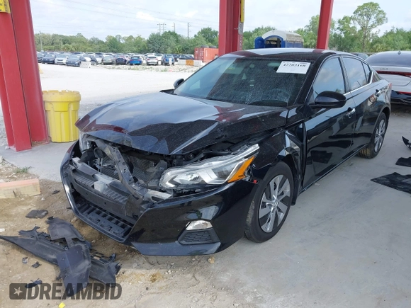2020 Nissan Altima S z VIN 1N4BL4BV0LC263355, wystawiony jako IAAI lot #42203168 z przebiegiem 113 096 mil mil oraz . Historia ofert i sprzedaży dostępna na DreamBid. Obrazek 17.