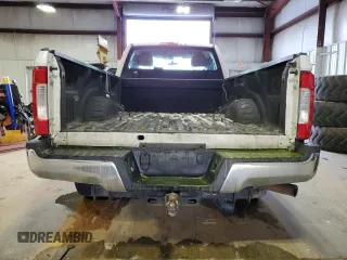 2018 Ford F-250 XL с VIN 1FTBF2A64JEB57475, выставлен на аукционе Copart как лот 45282165 с пробегом 120 022 миль миль и Списание • Salvage title. История ставок и продаж доступна на DreamBid. Изображение 6.