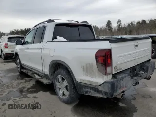 2024 Honda Ridgeline RTL z VIN 5FPYK3F53RB014823, wystawiony jako Copart lot #46947075 z przebiegiem 6348 mil mil oraz Szkody całkowita. Historia ofert i sprzedaży dostępna na DreamBid. Obrazek 2.