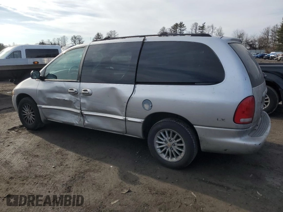 2000 Chrysler Town & Country LX z VIN 1C4GP44G2YB717718, wystawiony jako Copart lot #44685025 z przebiegiem 188 889 mil mil oraz Szkoda całkowita • Salvage title. Historia ofert i sprzedaży dostępna na DreamBid. Obrazek 2.