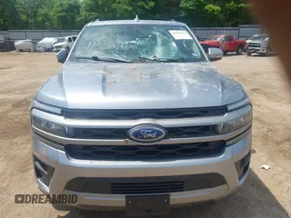 2022 Ford Expedition XLT z VIN 1FMJU1HTXNEA49452, wystawiony jako IAAI lot #41981687 z przebiegiem 42 396 mil mil oraz . Historia ofert i sprzedaży dostępna na DreamBid. Obrazek 12.