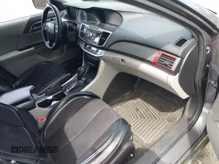 2014 Honda Accord Sedan LX with VIN 1HGCR2F33EA306435, listed as a IAAI auction lot 42124792 with 136,522 mi miles. Bid and sale history available at carsss.com. Image 5.