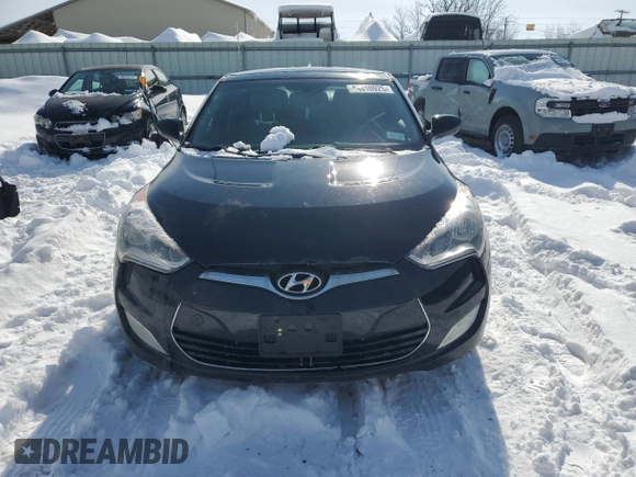 2012 Hyundai Veloster w/Gray Int with VIN KMHTC6AD1CU053050, listed as a Copart auction lot 44810925 with 152,962 mi miles and Clean title. Bid and sale history available at DreamBid. Image 5.