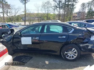 2015 Nissan Altima S with VIN 1N4AL3AP2FN316557, listed as a IAAI auction lot 41930639 with 174,482 mi miles and . Bid and sale history available at carsss.com. Image 15.