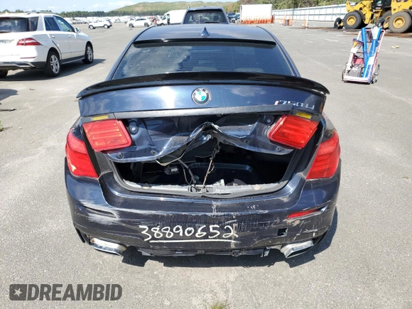 2011 BMW 7 Series 750Li with VIN WBAKB8C55BCY65571, listed as a Copart auction lot 70899514 with 118,325 mi miles and Non Repairable. Bid and sale history available at DreamBid. Image 6.