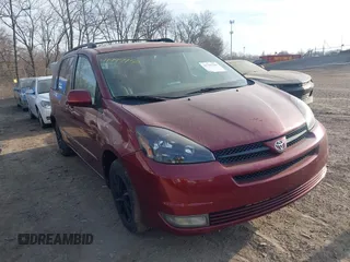 2005 Toyota Sienna XLE with VIN 5TDZA22C05S248499, listed as a IAAI auction lot 41797750 with 266,521 mi miles. Bid and sale history available at carsss.com. Image 1.