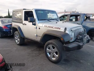 2011 Jeep Wrangler Rubicon с VIN 1J4BA6D17BL547984, выставлен на аукционе IAAI как лот 42083724 с пробегом Не указан миль и . История ставок и продаж доступна на DreamBid. Изображение 1.