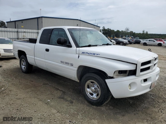 2000 Dodge Ram 1500 with VIN 3B7HC13Y6YG117073, listed as a Copart auction lot 71452974 with 136,749 mi miles and Salvage Title. Bid and sale history available at carsss.com. Image 4.