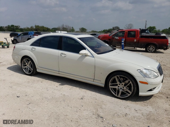 2009 Mercedes-Benz S-Class 5.5L V8 with VIN WDDNG86X59A272951, listed as a Copart auction lot 51121735 with 107,619 mi miles and Salvage Title. Bid and sale history available at carsss.com. Image 4.
