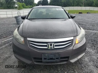 2011 Honda Accord LX z VIN 1HGCP2F36BA037252, wystawiony jako Copart lot #56550215 z przebiegiem 119 657 mil mil oraz Szkoda całkowita • Salvage title. Historia ofert i sprzedaży dostępna na DreamBid. Obrazek 5.
