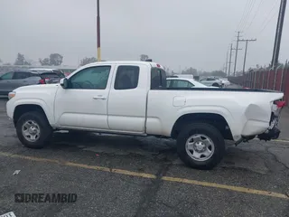 2023 Toyota Tacoma SR z VIN 3TYRZ5CN1PT037202, wystawiony jako IAAI lot #41896502 z przebiegiem 45 568 mil mil oraz . Historia ofert i sprzedaży dostępna na DreamBid. Obrazek 14.