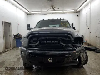 2018 Ram 2500 with VIN 3C6UR4ML3JG402053, listed as a Copart auction lot 88890685 with 62,388 mi miles and Salvage title. Bid and sale history available at DreamBid. Image 5.