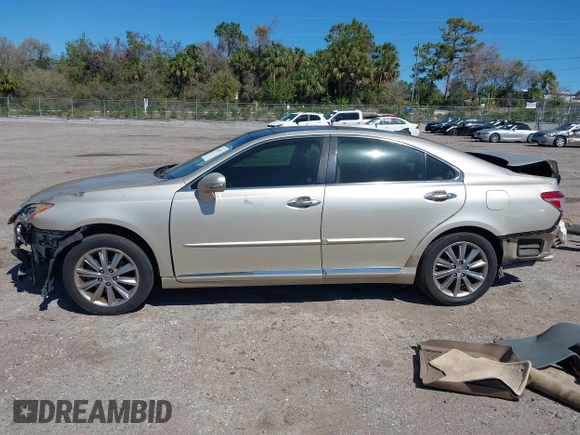 2010 Lexus ES 330 z VIN JTHBK1EG4A2409170, wystawiony jako IAAI lot #41742972 z przebiegiem 149 313 mil mil oraz . Historia ofert i sprzedaży dostępna na DreamBid. Obrazek 14.