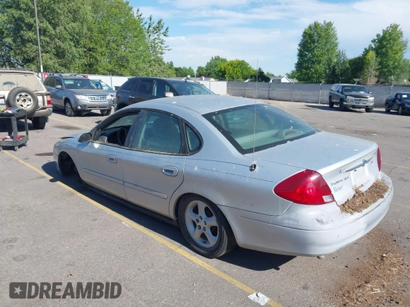 2000 Ford Taurus SES with VIN 1FAFP55U1YA246677, listed as a IAAI auction lot 42626261 with 228,669 mi miles and . Bid and sale history available at DreamBid. Image 3.