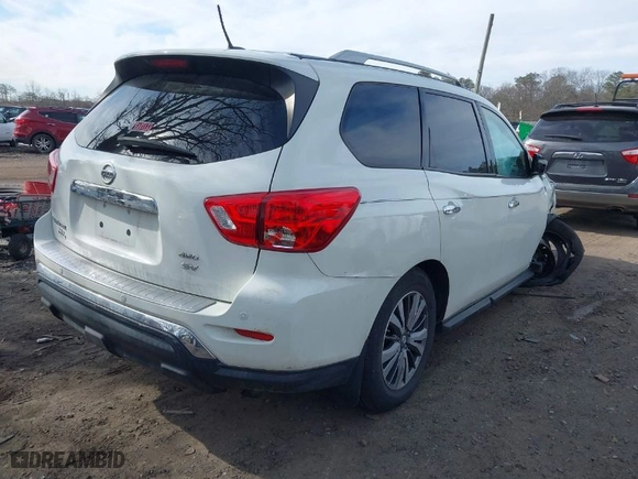2018 Nissan Pathfinder SV with VIN 5N1DR2MM7JC651444, listed as a IAAI auction lot 41622981 with 92,191 mi miles. Bid and sale history available at carsss.com. Image 4.