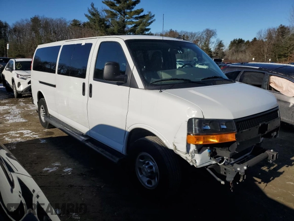 2023 Chevrolet Express Passenger LS z VIN 1GAZGNFP7P1234198, wystawiony jako Copart lot #85733764 z przebiegiem 18 464 mil mil oraz Nie do naprawy • Non repairable. Historia ofert i sprzedaży dostępna na DreamBid. Obrazek 4.