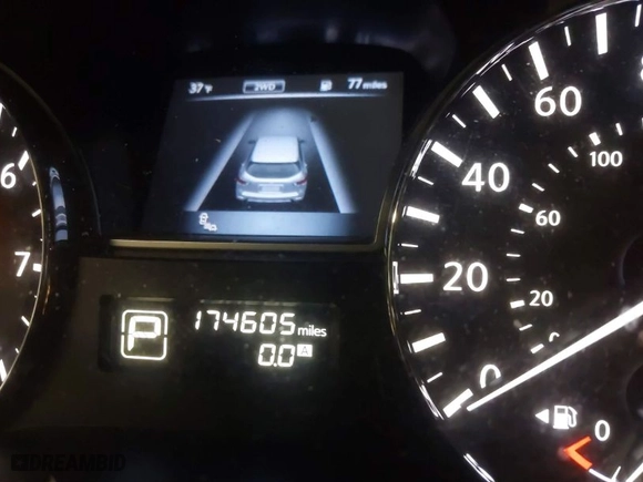 2015 Nissan Pathfinder S with VIN 5N1AR2MM0FC676437, listed as a IAAI auction lot 41561504 with 174,605 mi miles. Bid and sale history available at carsss.com. Image 15.