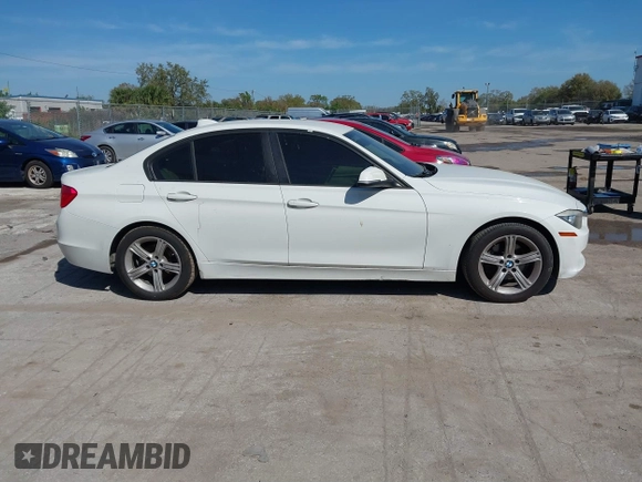 2014 BMW 3 Series 328i with VIN WBA3A5C52EF604861, listed as a IAAI auction lot 41701480 with Not Provided miles. Bid and sale history available at carsss.com. Image 13.