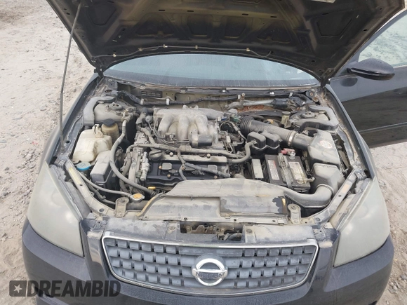 2005 Nissan Altima 3.5 SE with VIN 1N4BL11D95C250548, listed as a IAAI auction lot 42050063 with 176,734 mi miles. Bid and sale history available at carsss.com. Image 10.