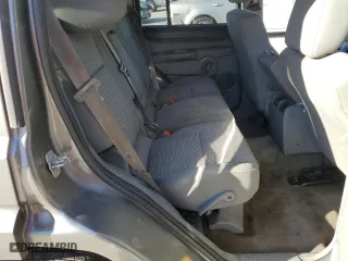 2007 Jeep Commander Sport with VIN 1J8HH48K37C695133, listed as a Copart auction lot 41487995 with 365,598 mi miles and Salvage Title. Bid and sale history available at carsss.com. Image 12.