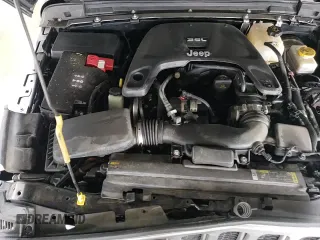 2021 Jeep Wrangler Unlimited Sahara with VIN 1C4HJXEG7MW659596, listed as a Copart auction lot 84426304 with 37,183 mi miles and Salvage title. Bid and sale history available at DreamBid. Image 17.