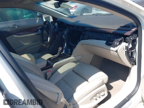 2014 Cadillac XTS Luxury with VIN 2G61M5S32E9310910, listed as a IAAI auction lot 41978298 with Not provided miles and . Bid and sale history available at DreamBid. Image 5.