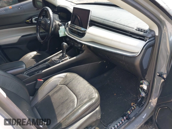 2022 Jeep Compass High Altitude with VIN 3C4NJDCB4NT158729, listed as a IAAI auction lot 42095683 with 53,874 mi miles and . Bid and sale history available at DreamBid. Image 5.