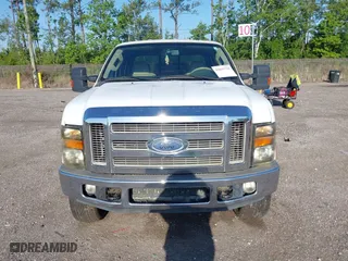 2008 Ford Super Duty F-250 SRW XL with VIN 1FTSW21R28EA64586, listed as a IAAI auction lot 42035755 with 247,707 mi miles. Bid and sale history available at carsss.com. Image 12.