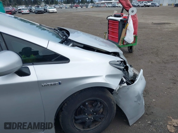 2015 Toyota Prius Four with VIN JTDKN3DU4F1905479, listed as a IAAI auction lot 41646946 with 162,969 mi miles. Bid and sale history available at carsss.com. Image 21.