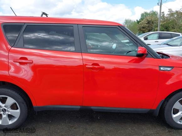 2019 Kia Soul with VIN KNDJN2A25K7660742, listed as a IAAI auction lot 41984920 with 49,695 mi miles. Bid and sale history available at carsss.com. Image 13.