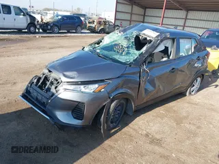 2022 Nissan Kicks S z VIN 3N1CP5BV2NL498598, wystawiony jako IAAI lot #42085165 z przebiegiem 49 872 mil mil oraz . Historia ofert i sprzedaży dostępna na DreamBid. Obrazek 17.