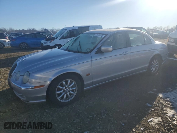 2001 Jaguar S-Type with VIN SAJDA01PX1GM07098, listed as a Copart auction lot 41998545 with 57,362 mi miles and Clean Title. Bid and sale history available at DreamBid. Image 1.