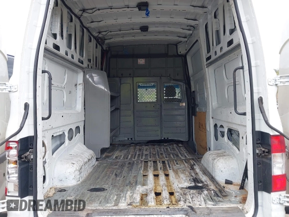 2021 Nissan NV Cargo SV z VIN 1N6BF0LYXMN800271, wystawiony jako IAAI lot #41847197 z przebiegiem 180 913 mil mil oraz . Historia ofert i sprzedaży dostępna na DreamBid. Obrazek 8.
