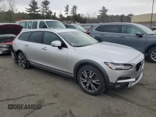 2018 Volvo V90 z VIN YV4102NKXJ1015897, wystawiony jako Copart lot #45741573 z przebiegiem 53 069 mil mil oraz . Historia ofert i sprzedaży dostępna na DreamBid. Obrazek 4.