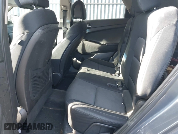 2016 Hyundai Tucson Sport with VIN KM8J33A21GU232747, listed as a IAAI auction lot 41443169 with 111,319 mi miles. Bid and sale history available at carsss.com. Image 8.