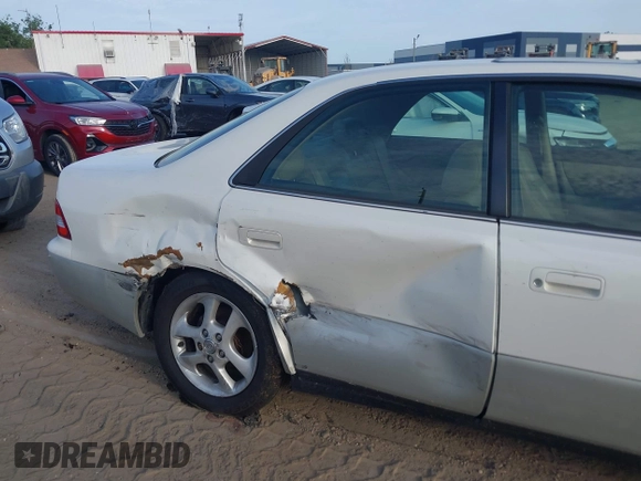 2001 Lexus ES 300 with VIN JT8BF28G610332982, listed as a IAAI auction lot 42351523 with 366,398 mi miles and . Bid and sale history available at DreamBid. Image 6.