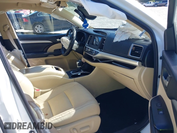 2017 Toyota Highlander XLE with VIN 5TDKZRFH4HS525085, listed as a IAAI auction lot 42506385 with 84,581 mi miles and . Bid and sale history available at DreamBid. Image 5.