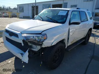 2019 Toyota 4Runner SR5 with VIN JTEBU5JR2K5641997, listed as a IAAI auction lot 41282350 with 102,476 mi miles. Bid and sale history available at carsss.com. Image 17.