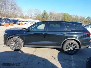 2022 Acura MDX w/A-Spec Package with VIN 5J8YE1H02NL002158, listed as a IAAI auction lot 41633998 with 105,000 mi miles. Bid and sale history available at carsss.com. Image 14.