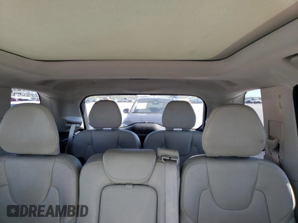 2017 Volvo XC90 Momentum with VIN YV4A22PK2H1179825, listed as a Copart auction lot 49439875 with 76,810 mi miles and Salvage Title. Bid and sale history available at DreamBid. Image 10.