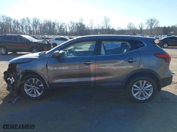 2019 Nissan Rogue Sport S with VIN JN1BJ1CR6KW337183, listed as a IAAI auction lot 41669879 with 75,513 mi miles. Bid and sale history available at carsss.com. Image 14.