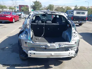 2018 Toyota C-HR XLE with VIN NMTKHMBX1JR062782, listed as a IAAI auction lot 41540049 with 56,172 mi miles. Bid and sale history available at carsss.com. Image 17.