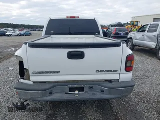 2005 Chevrolet Silverado 1500 z VIN 1GCEC19T65Z179681, wystawiony jako IAAI lot #41423413 z przebiegiem 267 006 mil mil oraz . Historia ofert i sprzedaży dostępna na DreamBid. Obrazek 16.