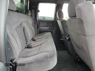 2001 GMC Sierra 1500 SLE z VIN 1GTEK19T11Z241405, wystawiony jako Copart lot #67396344 z przebiegiem 136 051 mil mil oraz Szkoda całkowita • Salvage title. Historia ofert i sprzedaży dostępna na DreamBid. Obrazek 10.
